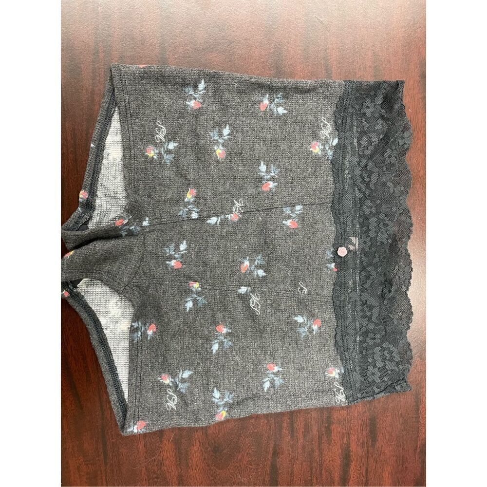 NWT Victoria’s Secret High-Waist Grey Floral Boy Short Size Small